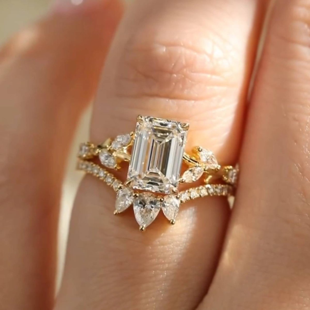2.5 CT Emerald Cut Moissanite Unique Bridal Wedding Promise Ring Set - Kazara Diam