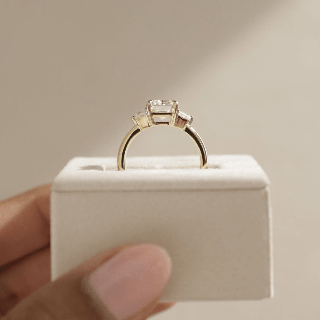 Regal Brilliance 4.00 CT Moissanite Three Stone Radiant Cut Three-Stone Engagement Ring - Kazara Diam