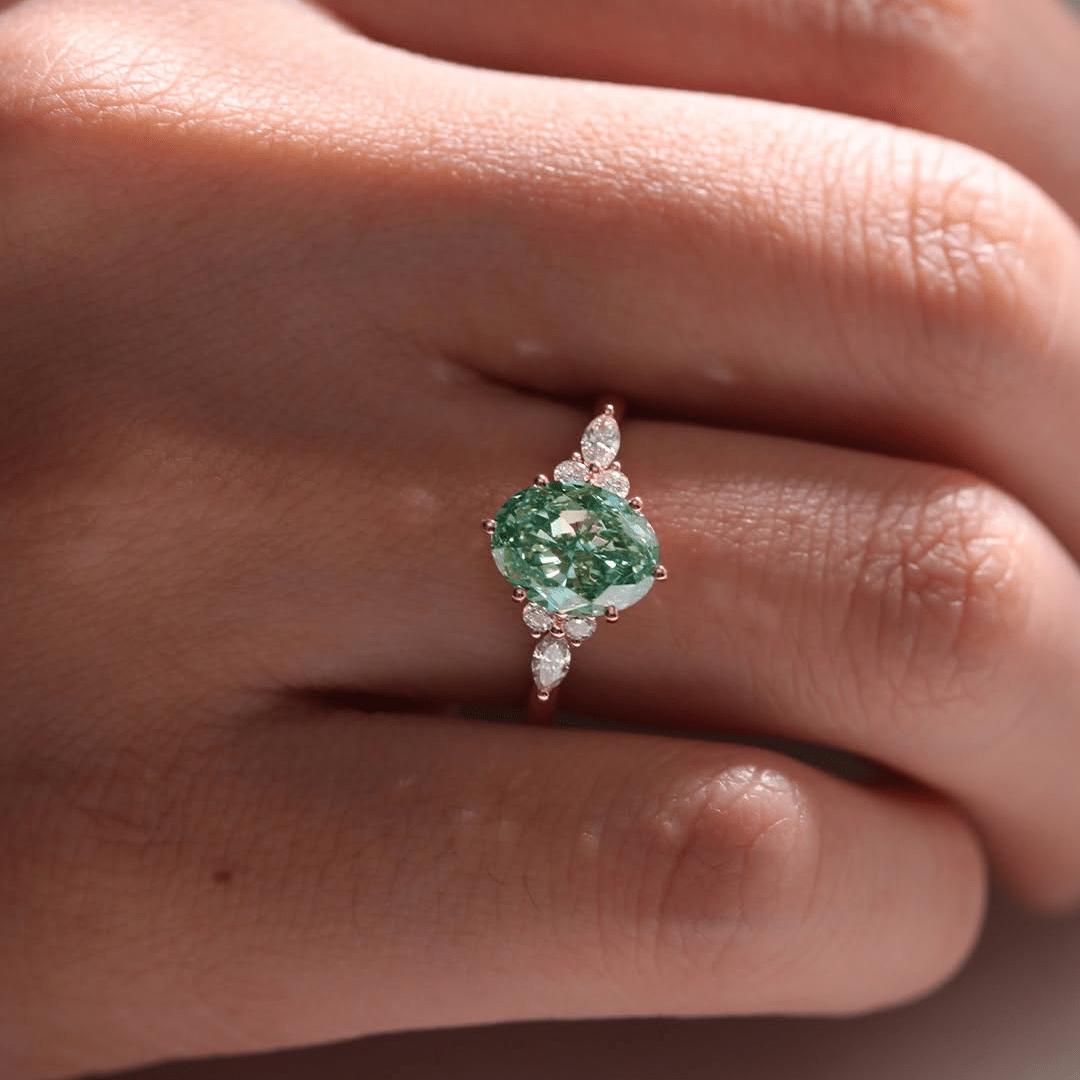 2.0CT Oval Cut Green Moissanite Engagement Anniversary Wedding Travel Ring - Kazara Diam