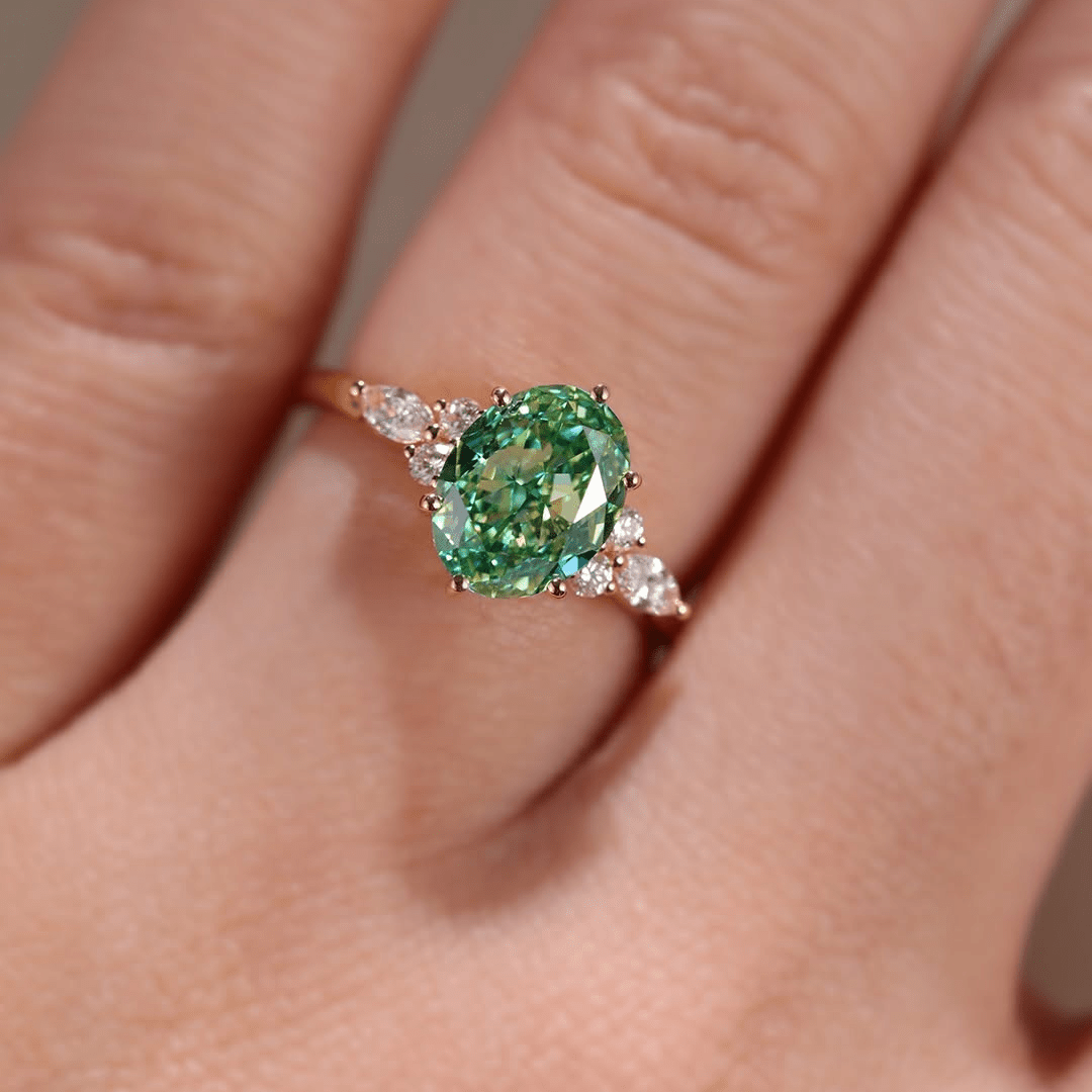 2.0CT Oval Cut Green Moissanite Engagement Anniversary Wedding Travel Ring - Kazara Diam