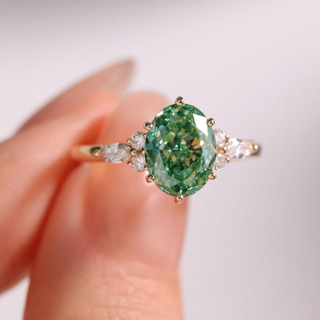 2.0CT Oval Cut Green Moissanite Engagement Anniversary Wedding Travel Ring - Kazara Diam