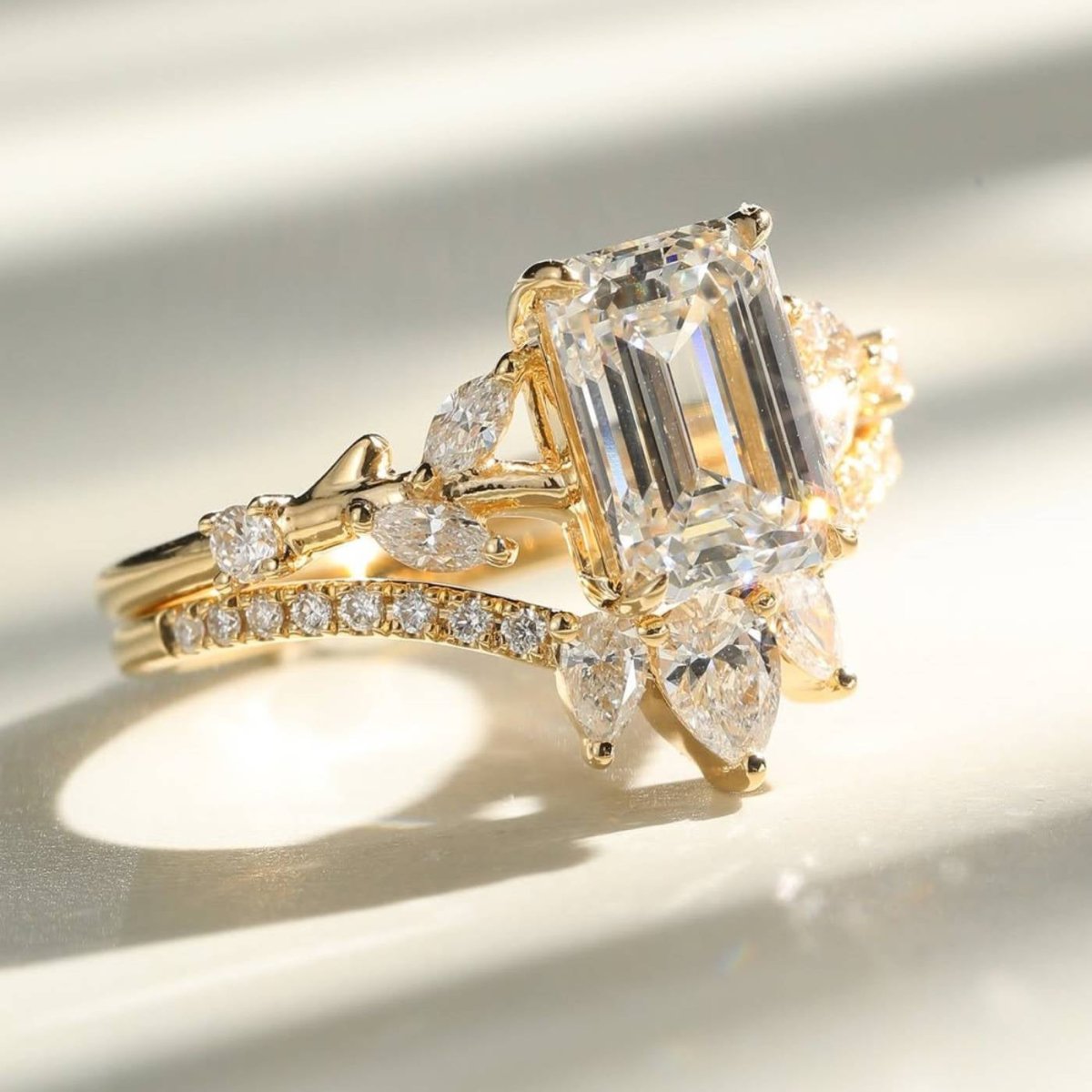 2.5 CT Emerald Cut Moissanite Unique Bridal Wedding Promise Ring Set - Kazara Diam