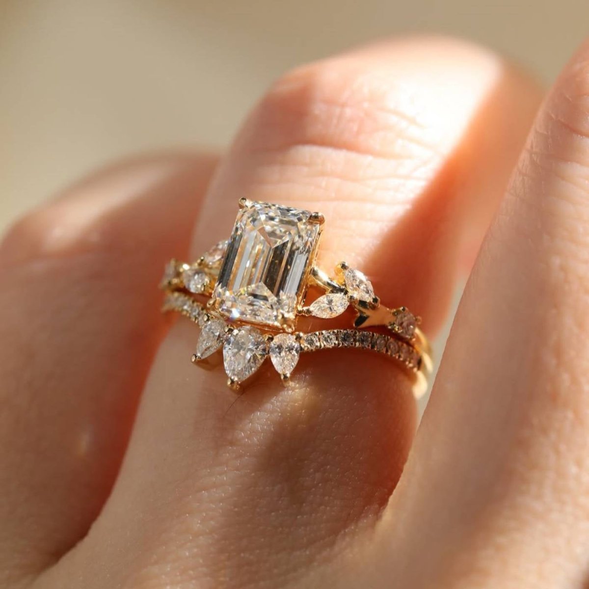 2.5 CT Emerald Cut Moissanite Unique Bridal Wedding Promise Ring Set - Kazara Diam