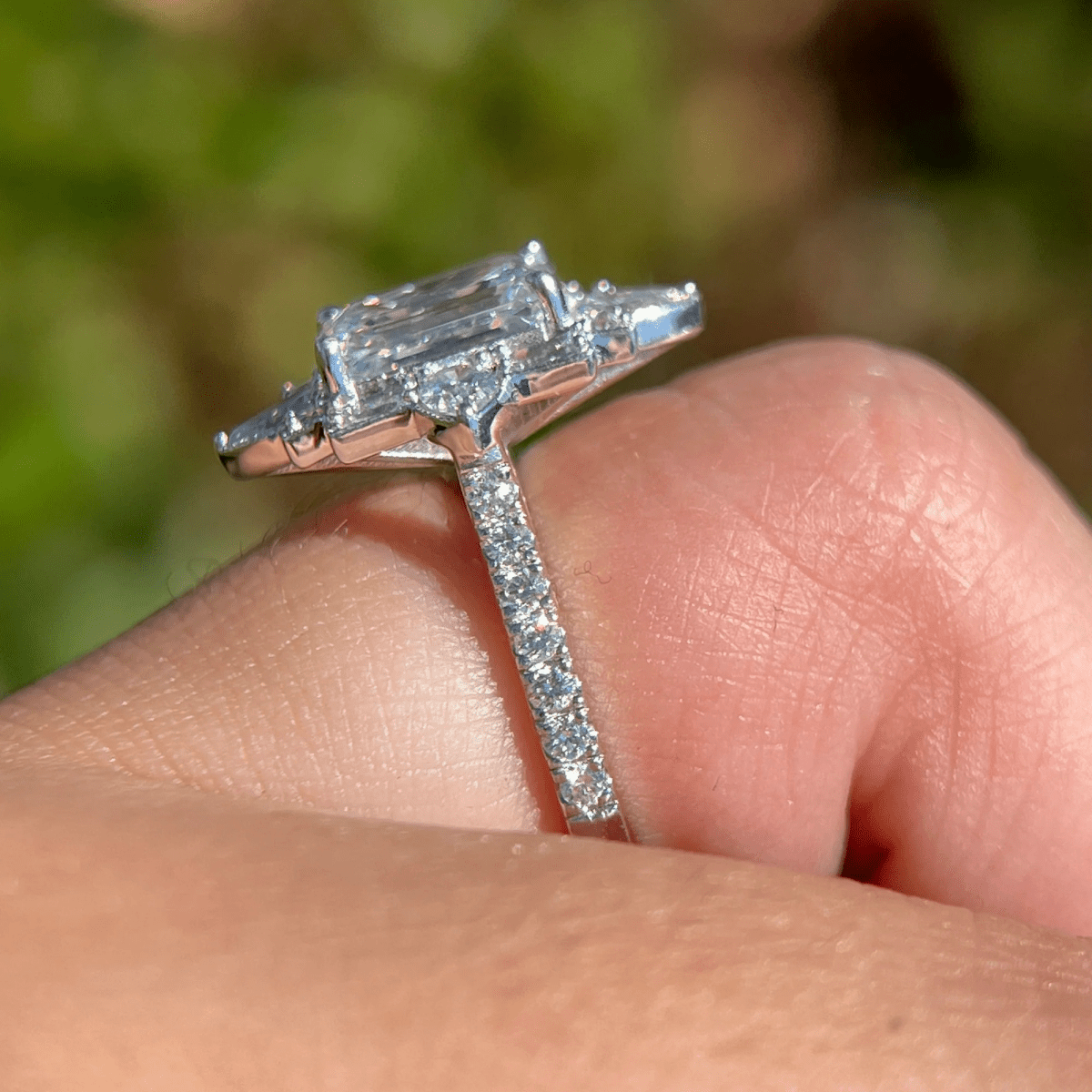 2.5 CT Emerald Cut Moissanite Unique Engagement Wedding Promise Ring - Kazara Diam