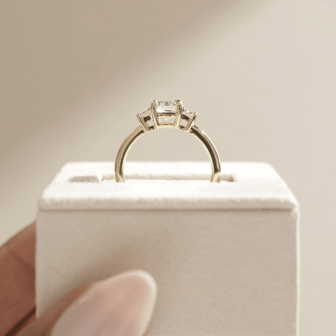 2.5 CT Emerald Cut Three Stone Moissanite Engagement Wedding Anniversary Ring - Kazara Diam