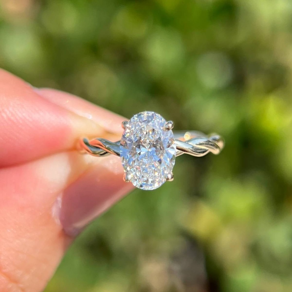 2.5 CT Imperial Oval Cut Moissanite Twisted Band Engagement Ring - Kazara Diam