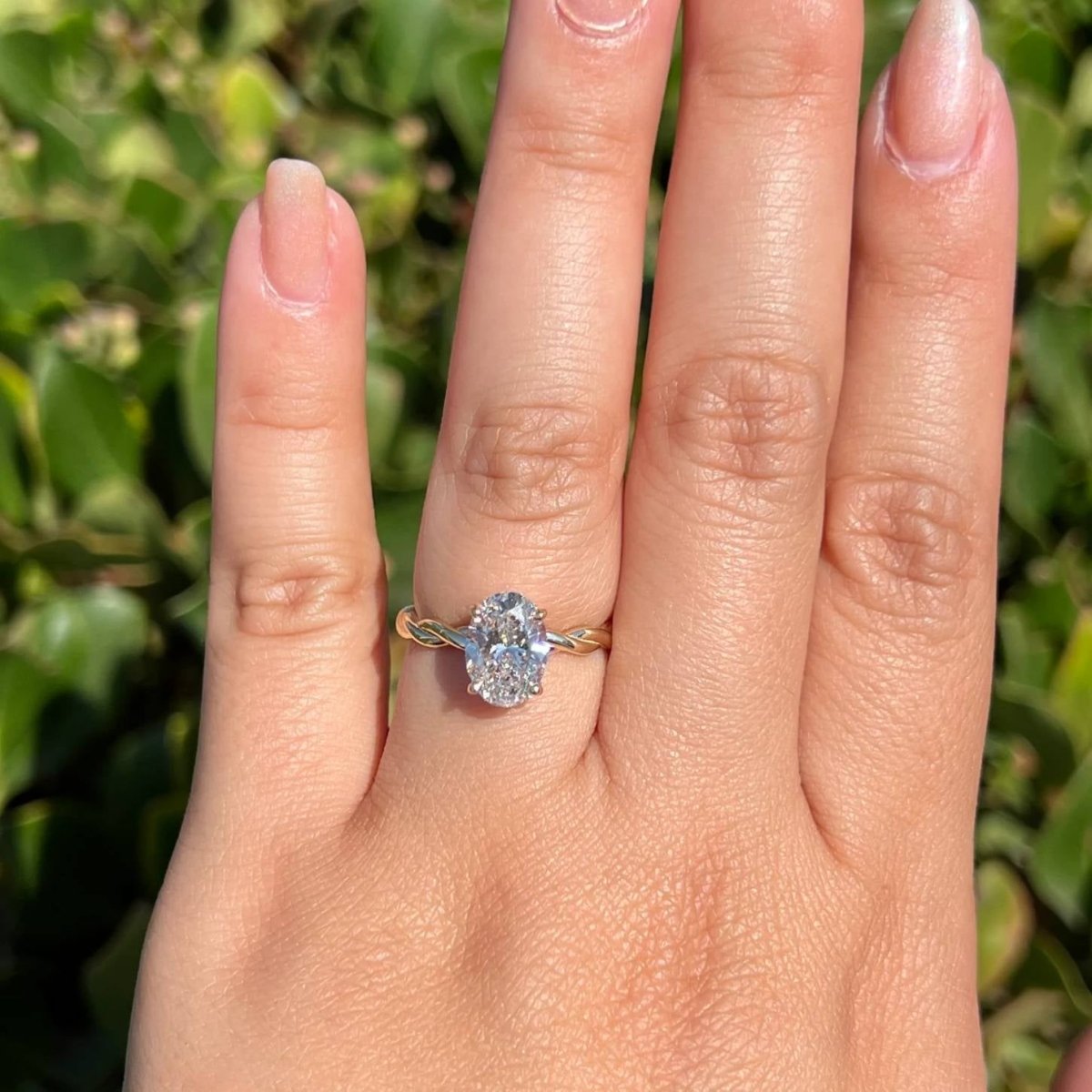 2.5 CT Imperial Oval Cut Moissanite Twisted Band Engagement Ring - Kazara Diam