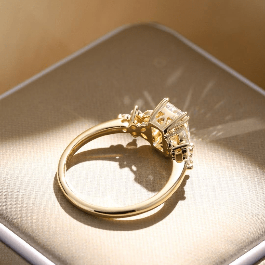 2.5 CT Radiant Cut Moissanite Unique Engagement Wedding Anniversary Ring - Kazara Diam