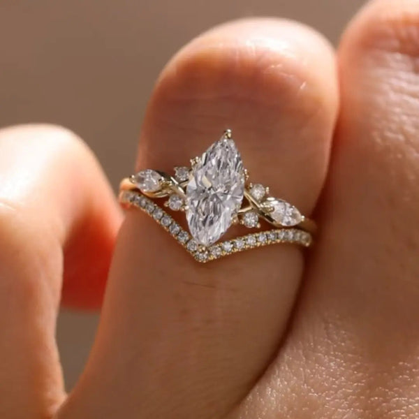 2.5 CT Marquise Cut Lab Grown Diamond Bridal Ring Set