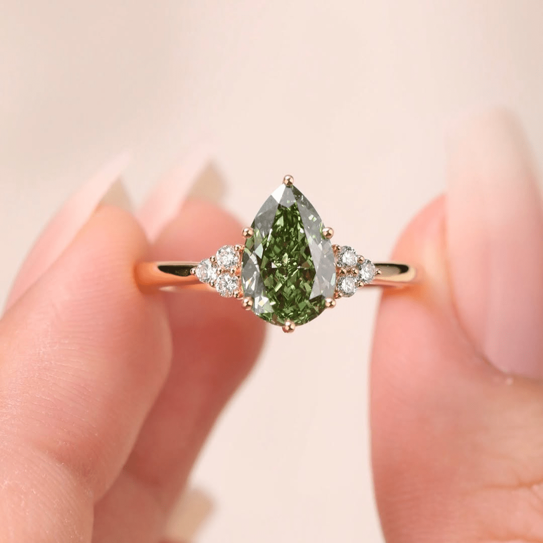 3.0 CT Pear Cut Green Moissanite Anniversary Wedding Engagement Ring - Kazara Diam