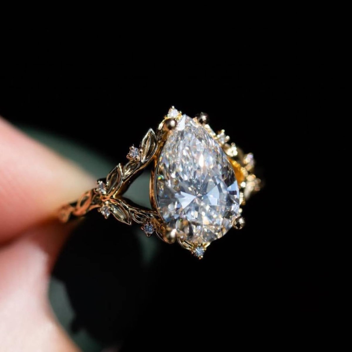 3.50 CT Pear Cut Ethereal Heirloom Vintage Moissanite Engagement Ring - Kazara Diam