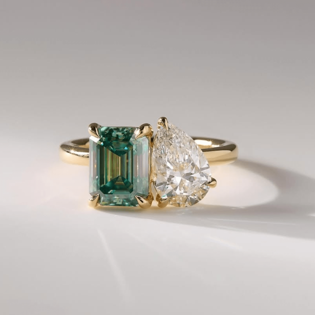5.00 TCW Green Emerald & Colorless Pear Cut Moissanite Toi Et Moi Engagement Ring - Kazara Diam