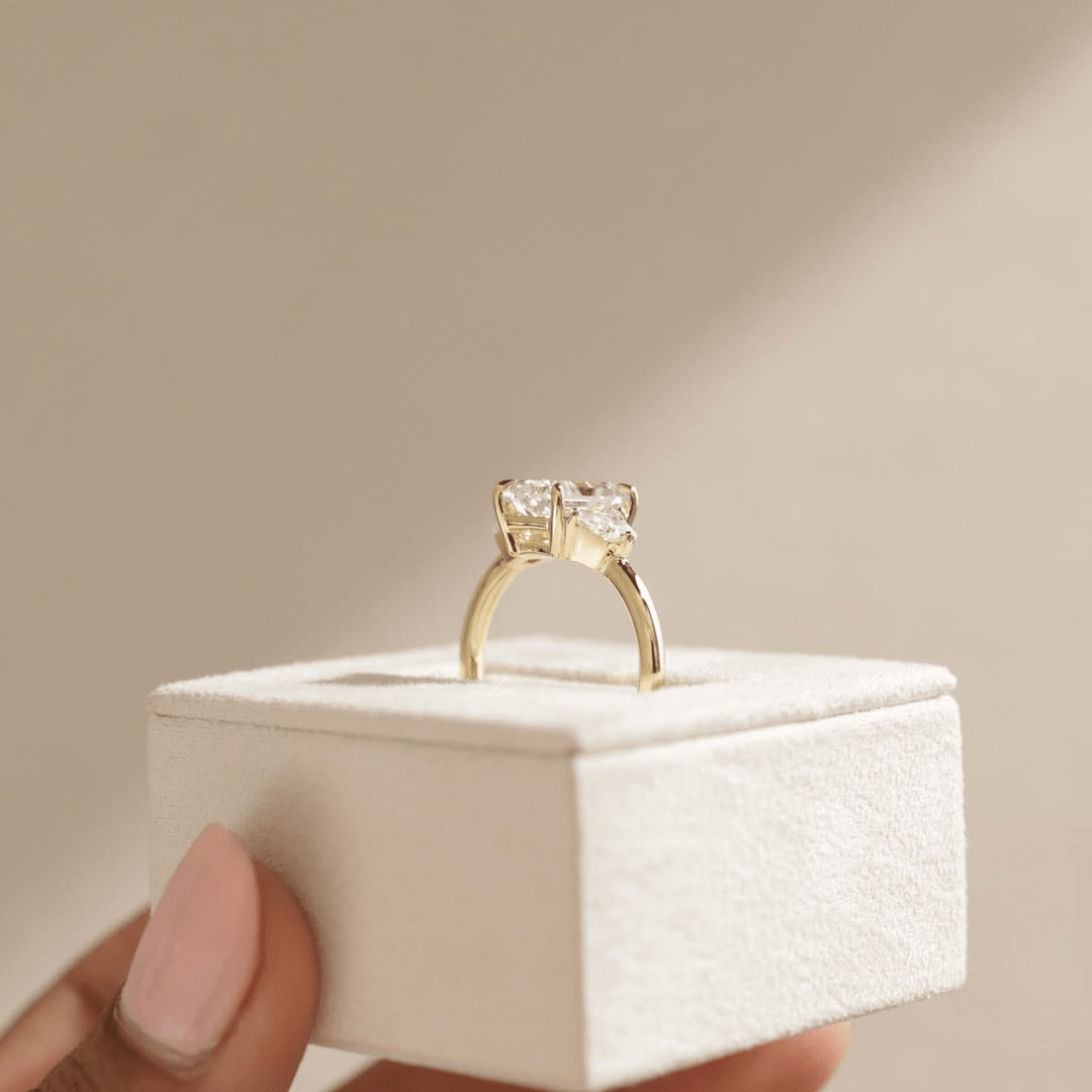 Regal Brilliance 4.00 CT Moissanite Three Stone Radiant Cut Three-Stone Engagement Ring - Kazara Diam